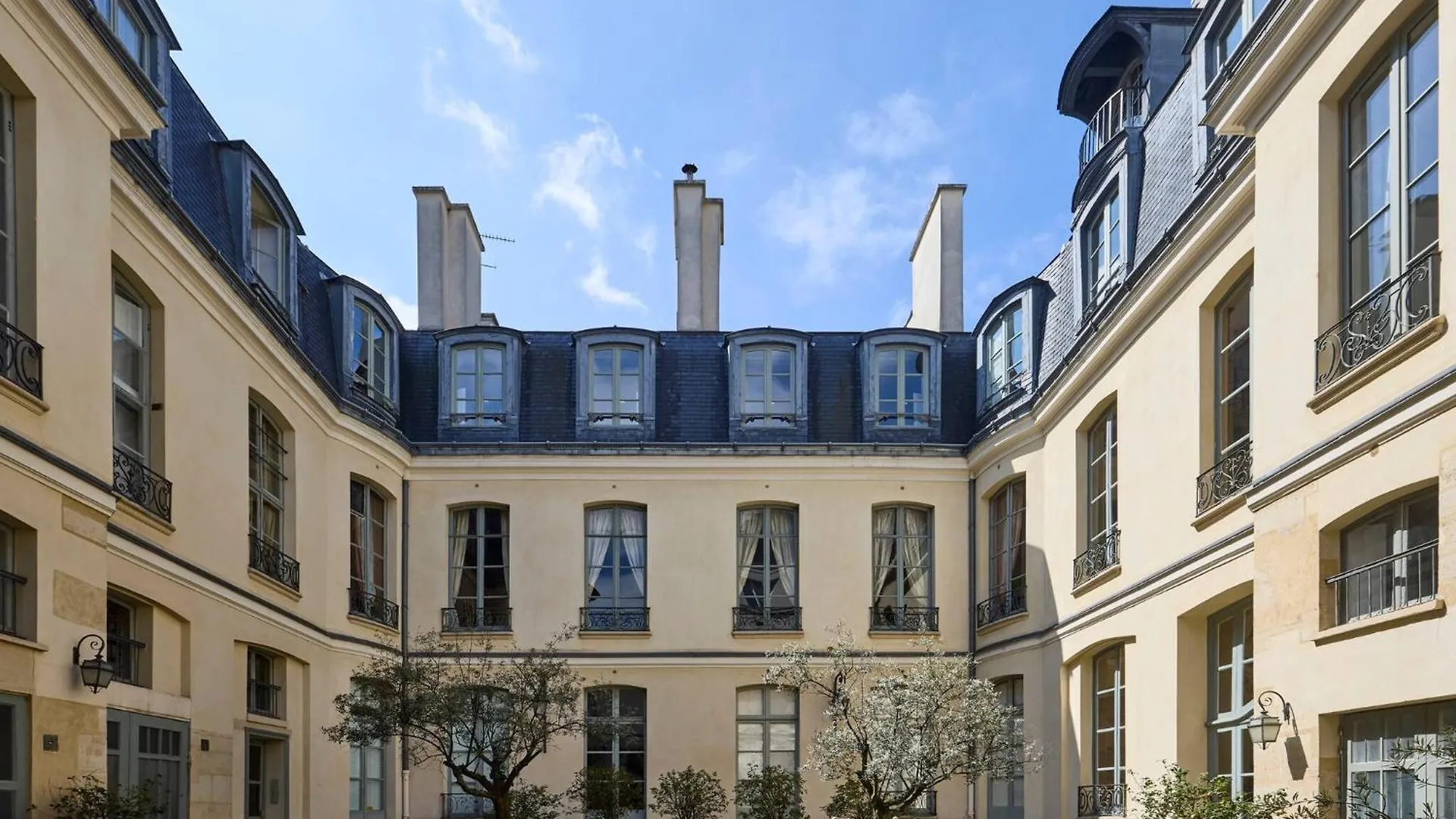 Lejlighed Un 1-Ch/1-Sdb Confortable- Place Des Vosges Paris